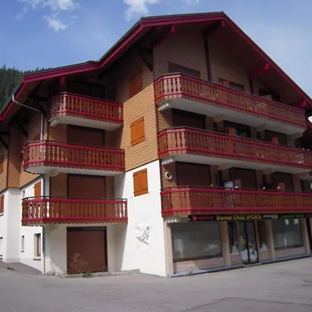 Chatel, 2 Pieces, 5 Personnes - Fr-1-200-260 *